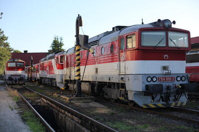 LH5 6220